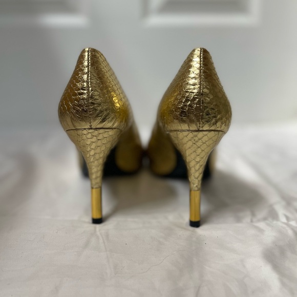 Pour La Victoire | Golden Snake Print Heels | Size 8 | Somewhat Used - Picture 3 of 4
